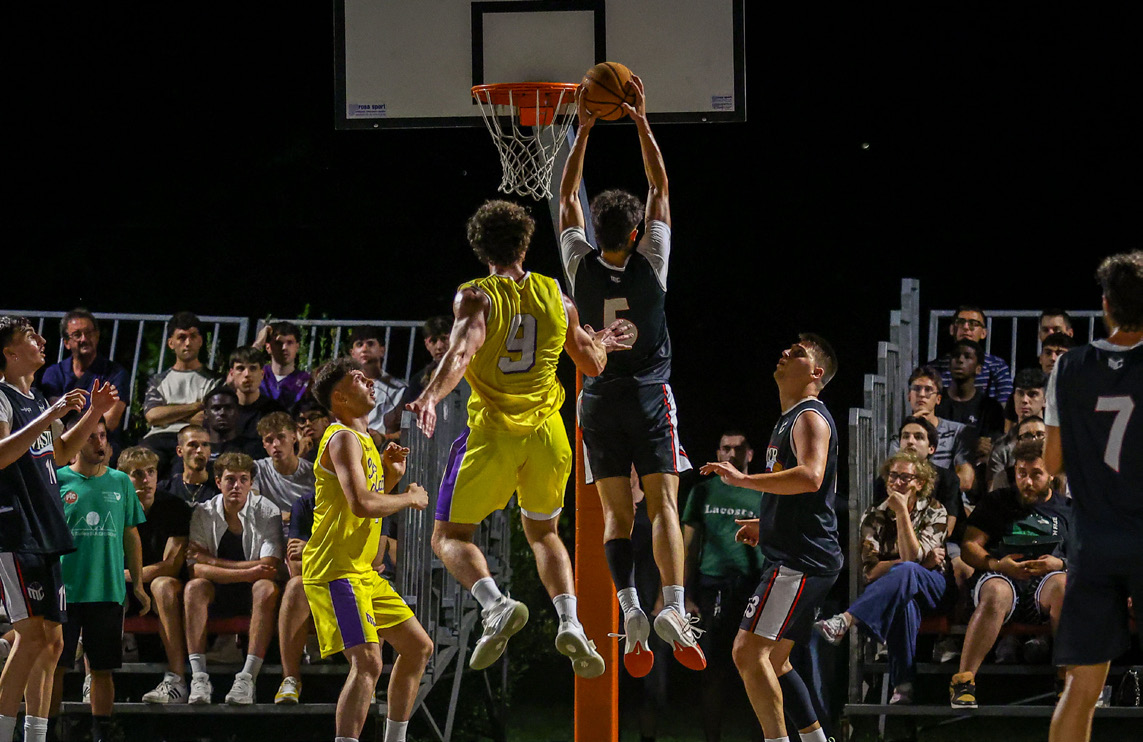 Player Dunking Pink Shorts